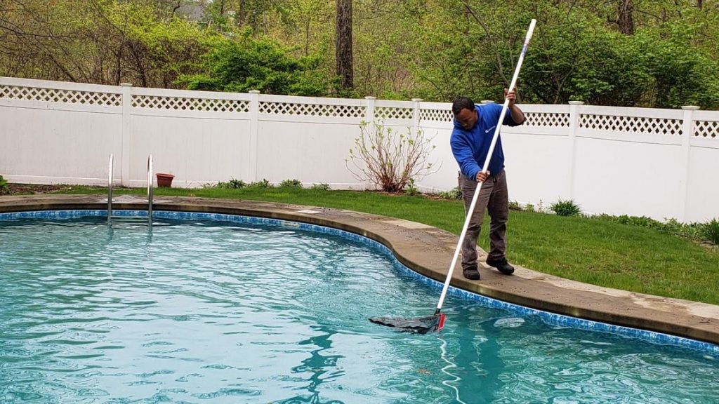 how-to-maintain-an-above-ground-swimming-pool-swim-clear-pool-supply